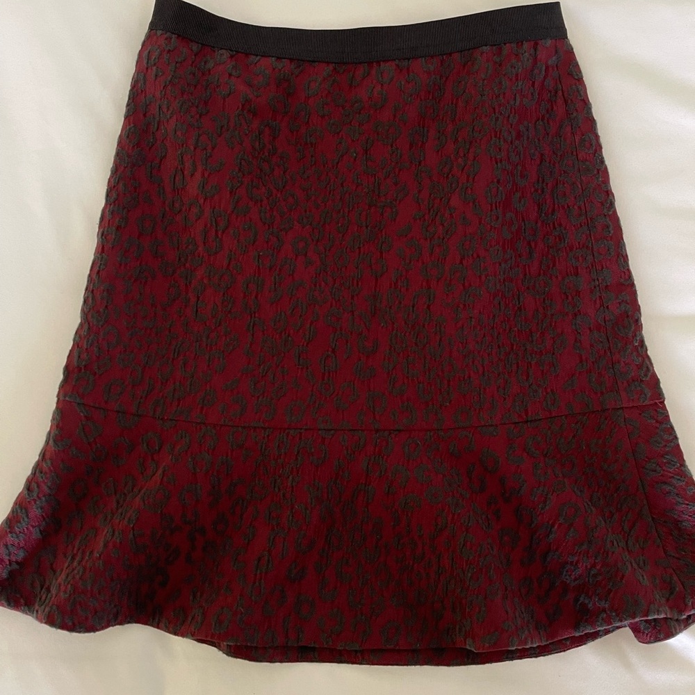 EUC Ann Taylor Ruffle Skirt Size 4